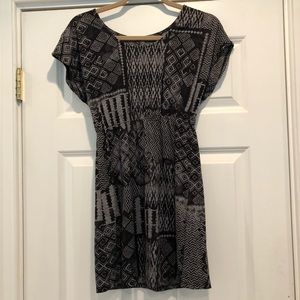 Black/grey flowy dress